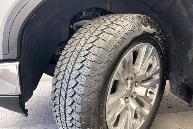 Used 2024 GMC Sierra 1500 SLT w/ SLT Premium Plus Package image 33