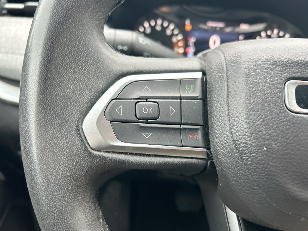 Used 2024 Jeep Compass Latitude AWD/4WD image 14