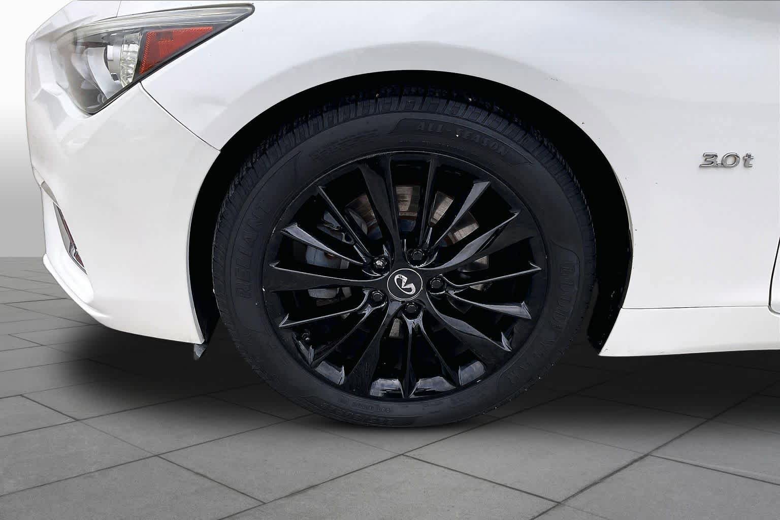 Used 2019 INFINITI Q50 Luxe RWD image 11