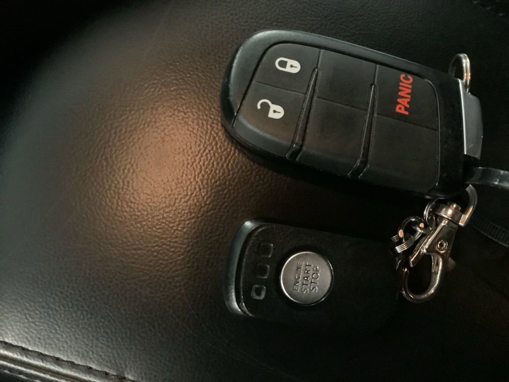 Used 2020 Dodge Durango SXT image 25