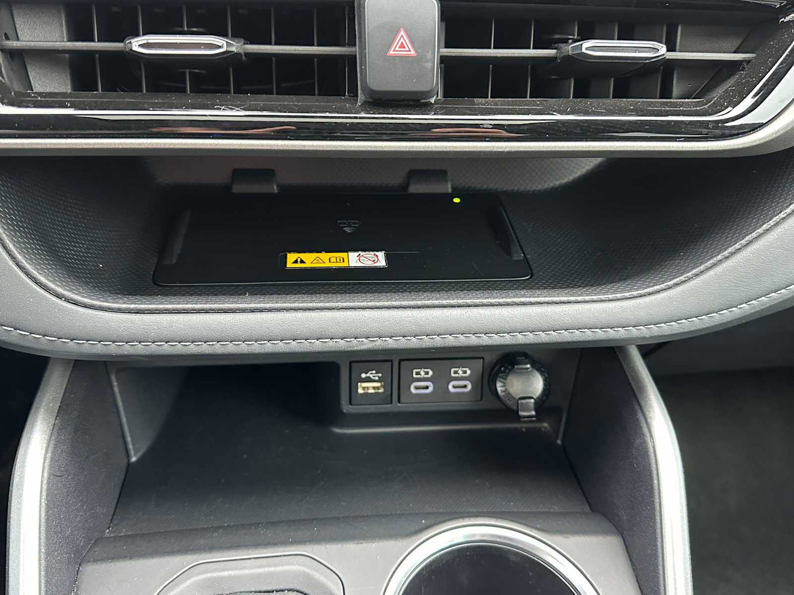 Used 2024 Toyota Highlander XLE image 31