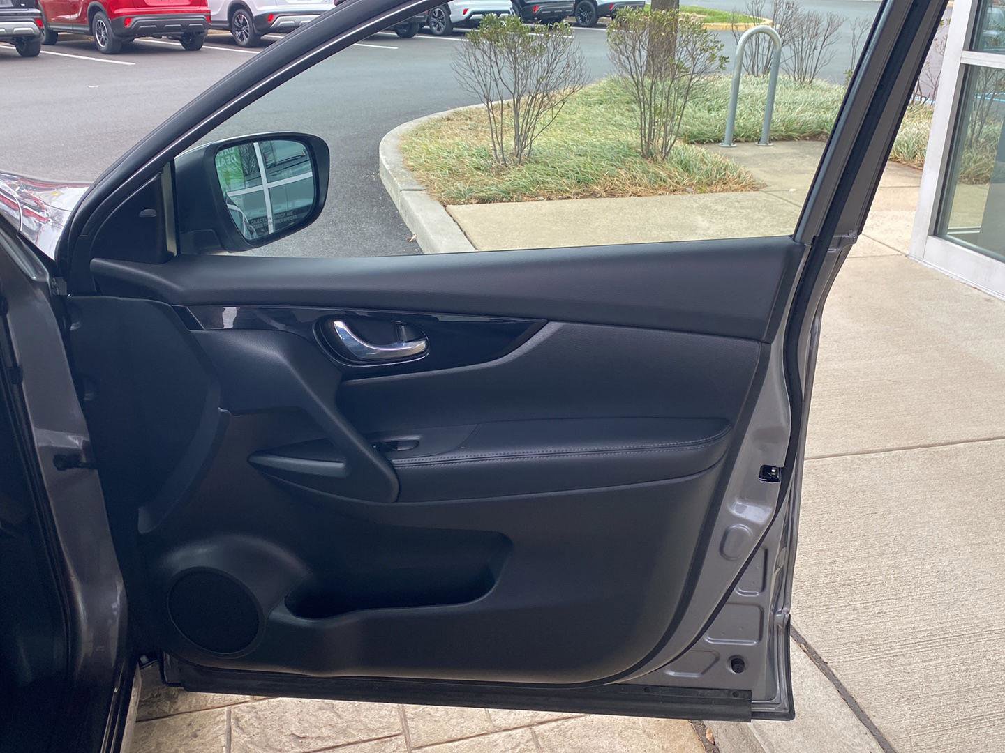 Certified 2022 Nissan Rogue Sport SL image 25