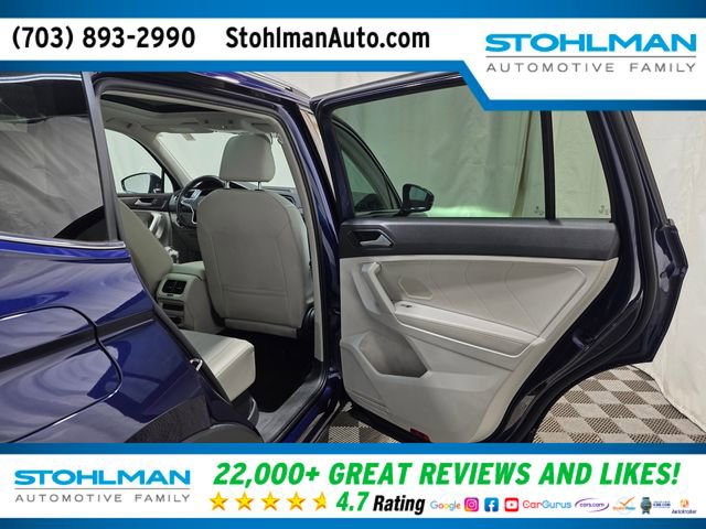 Used 2022 Volkswagen Tiguan SE w/ Panoramic Sunroof Package image 31