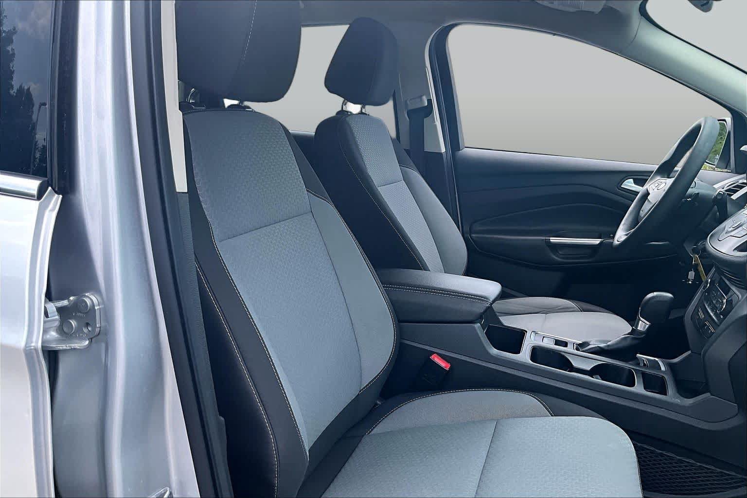 Used 2017 Ford Escape SE AWD/4WD image 9