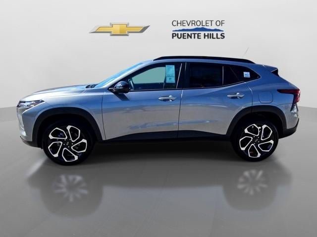 New 2026 Chevrolet Trax RS w/ Sunroof Package FWD image 5