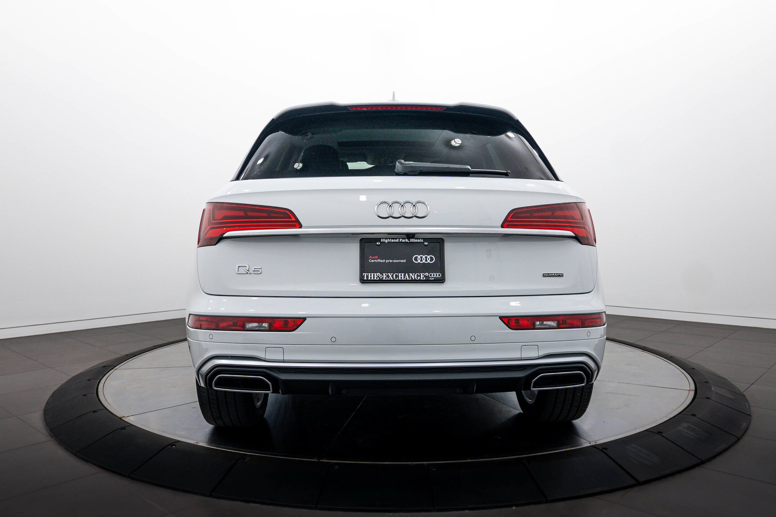 Certified 2023 Audi Q5 2.0T Premium Plus w/ Premium Plus Package AWD/4WD image 21