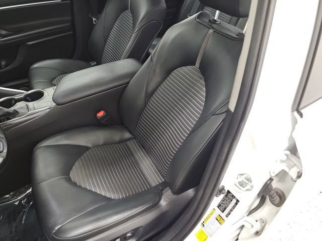 Certified 2023 Toyota Camry SE w/ Cold Weather Package FWD image 16