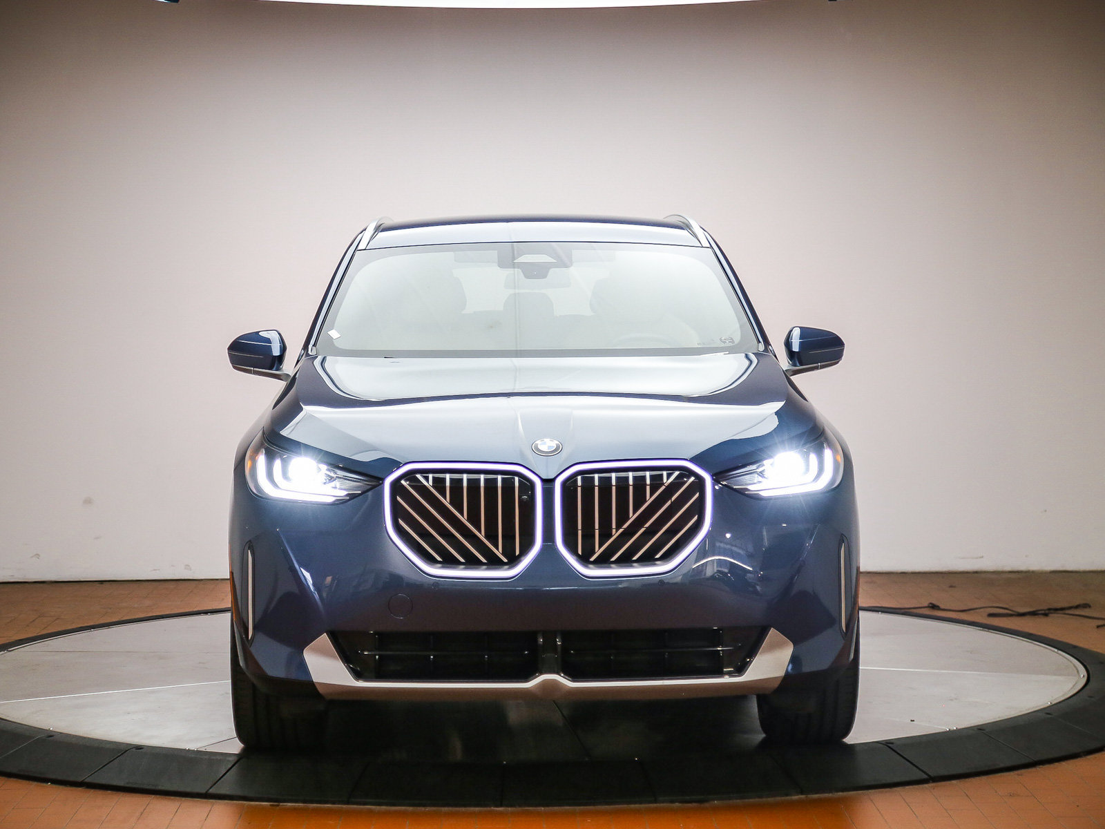 Used 2026 BMW X3 xDrive30i w/ Premium Package AWD/4WD image 7