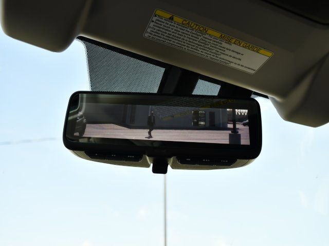 Used 2022 Subaru Ascent Touring AWD/4WD image 15