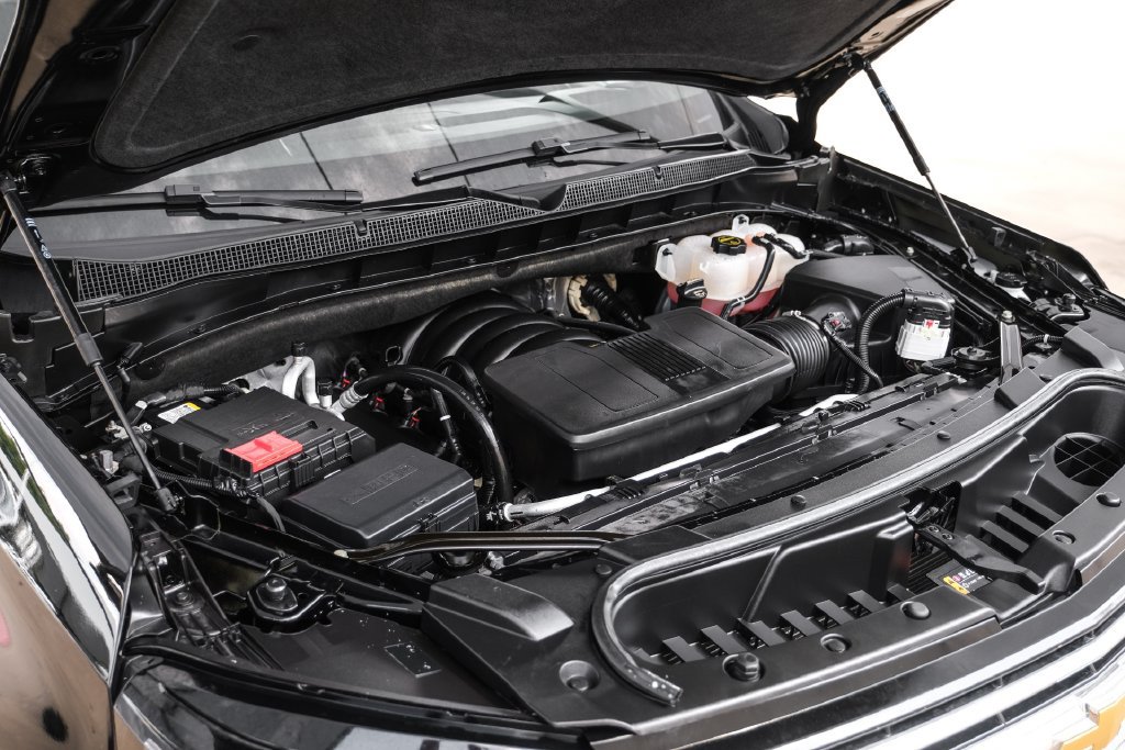 Used 2026 Chevrolet Suburban Premier AWD/4WD image 49