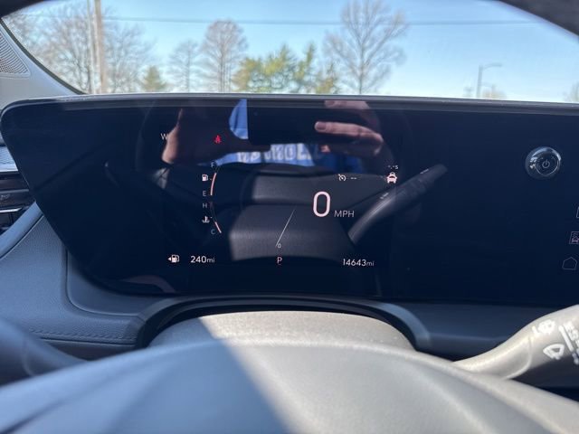 Used 2024 Buick Encore GX Sport Touring AWD/4WD image 16