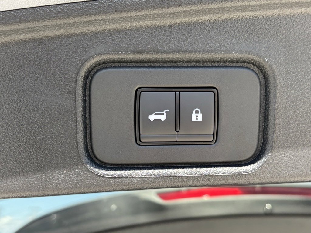 New 2025 Nissan Pathfinder Platinum w/ Cargo Package image 25