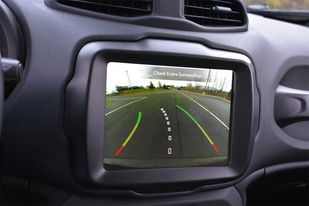 Used 2022 Jeep Renegade Trailhawk w/ Trailer Tow Group image 24