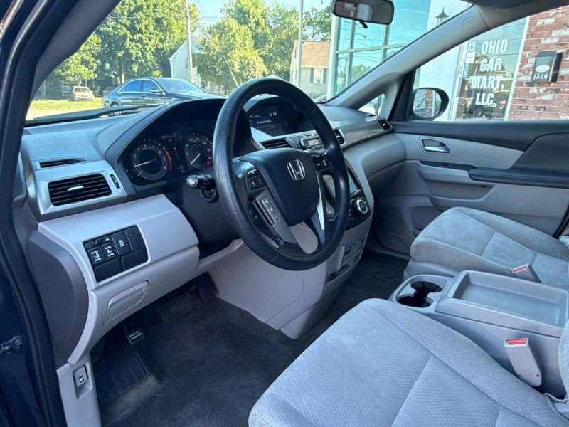 Used 2016 Honda Odyssey SE image 10
