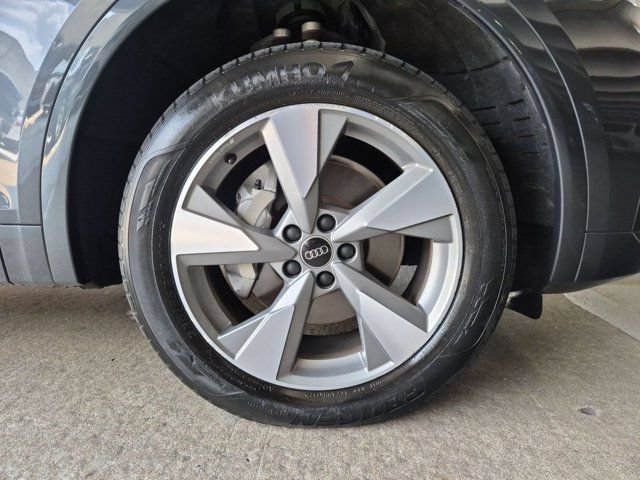 Certified 2023 Audi Q5 Premium w/ Convenience Package AWD/4WD image 23