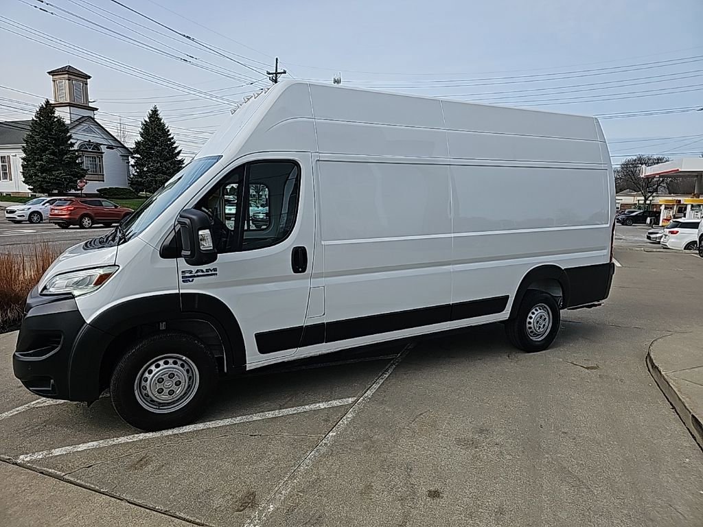 Used 2024 RAM ProMaster 3500 w/ Delivery Van Package image 7