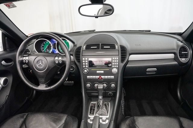 Used 2006 Mercedes-Benz SLK 350 image 12