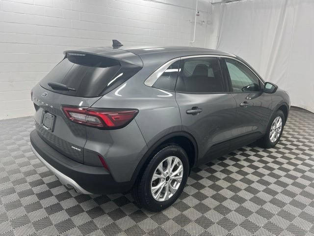 Used 2023 Ford Escape Active AWD/4WD image 5