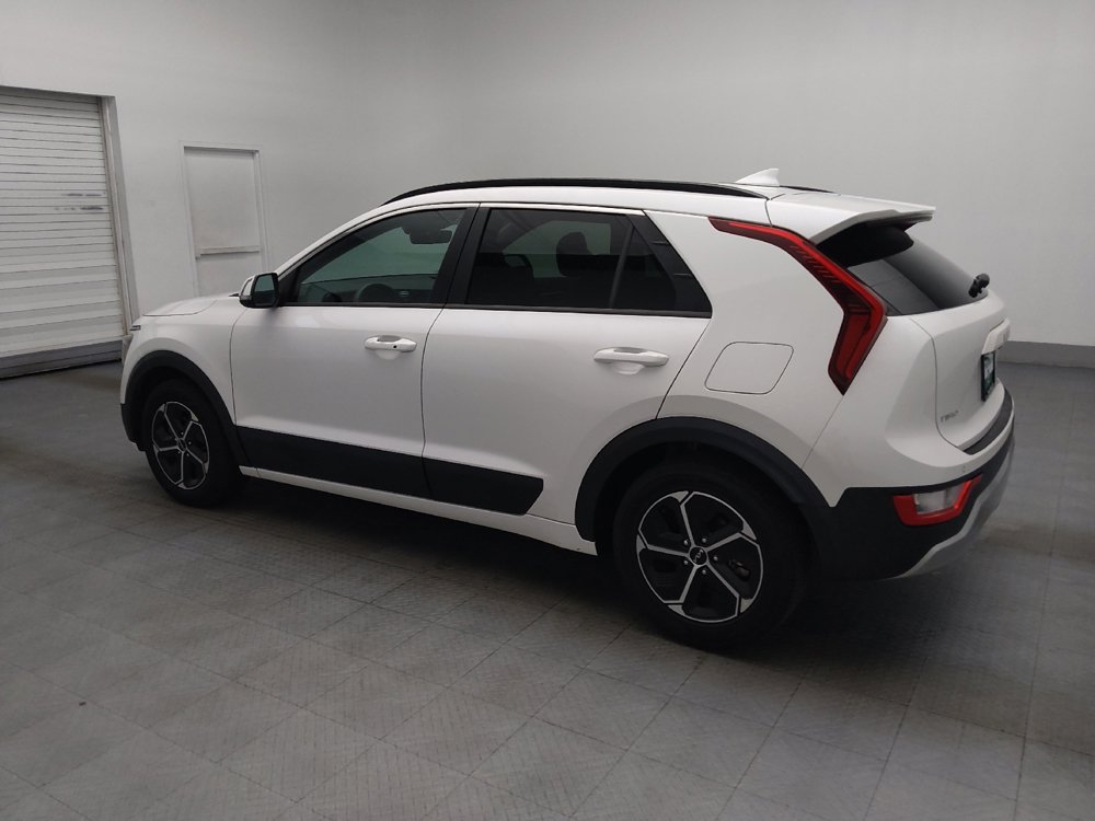 Used 2023 Kia Niro EX FWD image 3