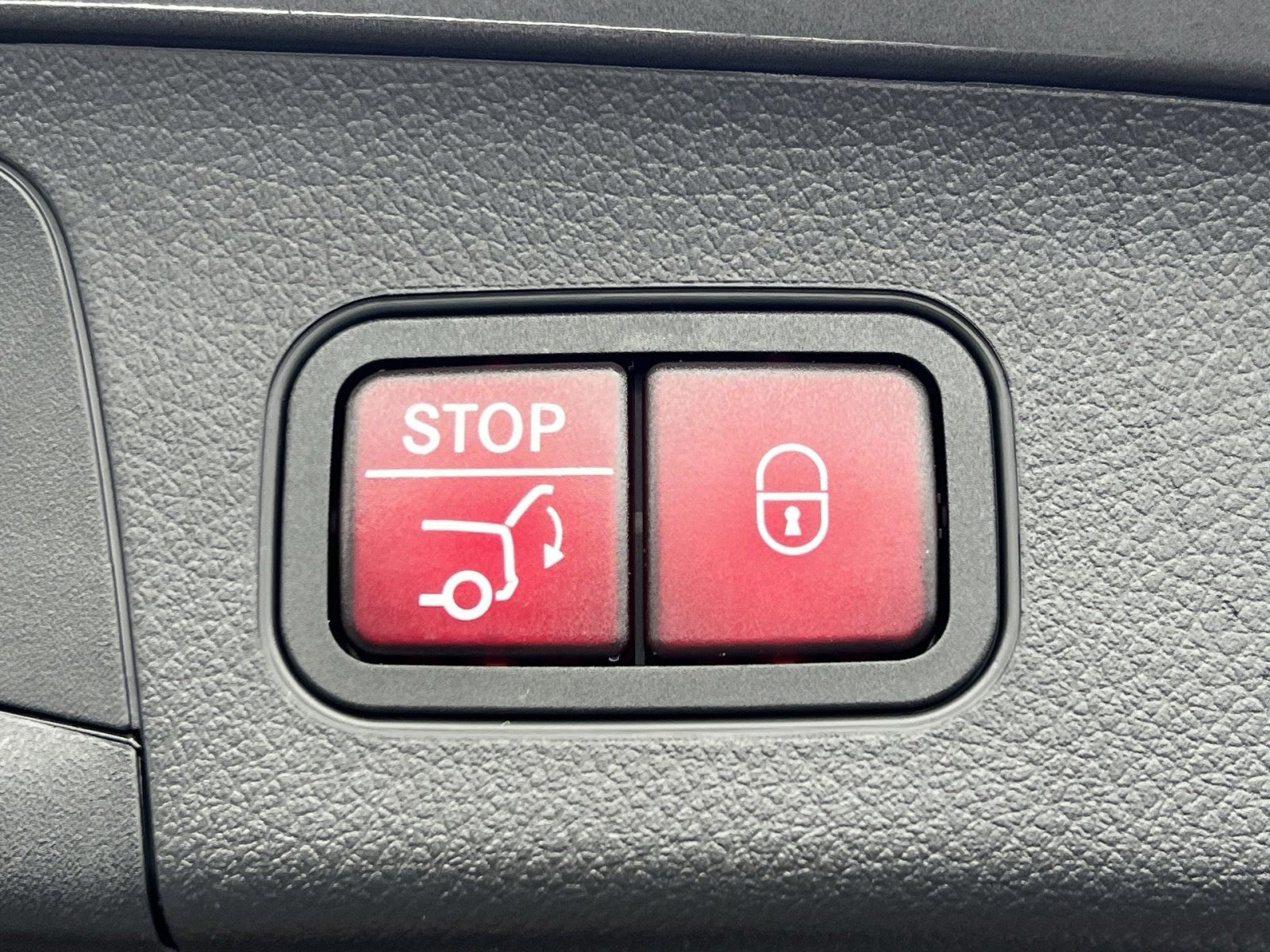 New 2026 Mercedes-Benz GLA 250 4MATIC image 25