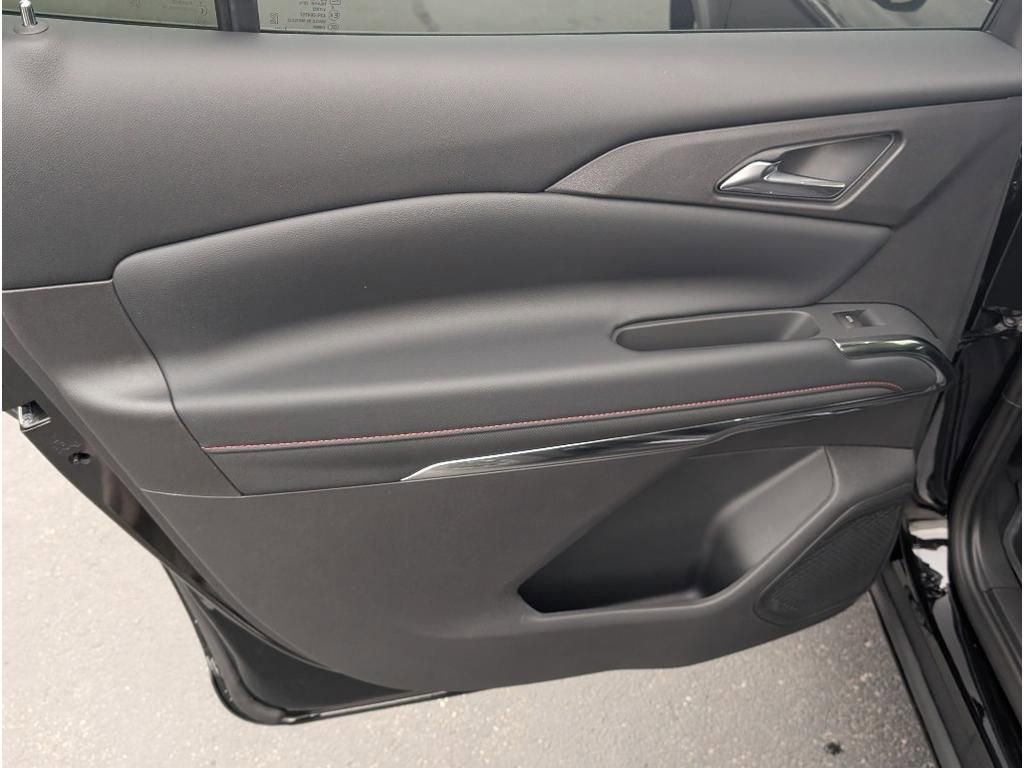 New 2026 Chevrolet Traverse Z71 w/ Driver Confidence Package image 11