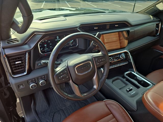 Used 2024 GMC Sierra 2500 Denali Ultimate w/ Max Trailering Package AWD/4WD image 16