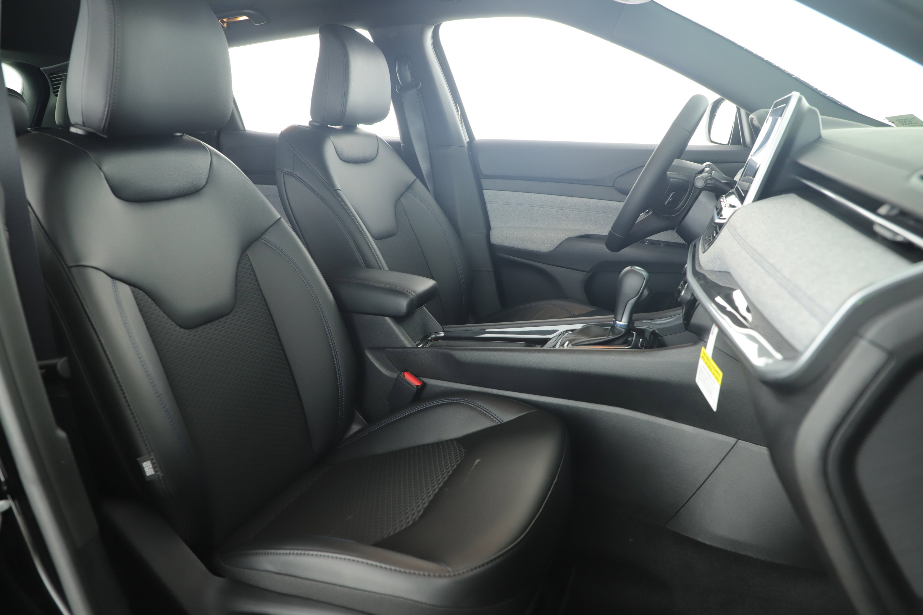 New 2026 Jeep Compass Latitude image 20