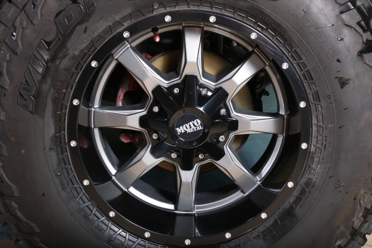 Used 2015 Jeep Wrangler Unlimited Sahara AWD/4WD image 15