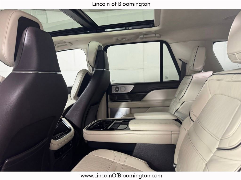 Used 2023 Lincoln Navigator L Black Label AWD/4WD image 31