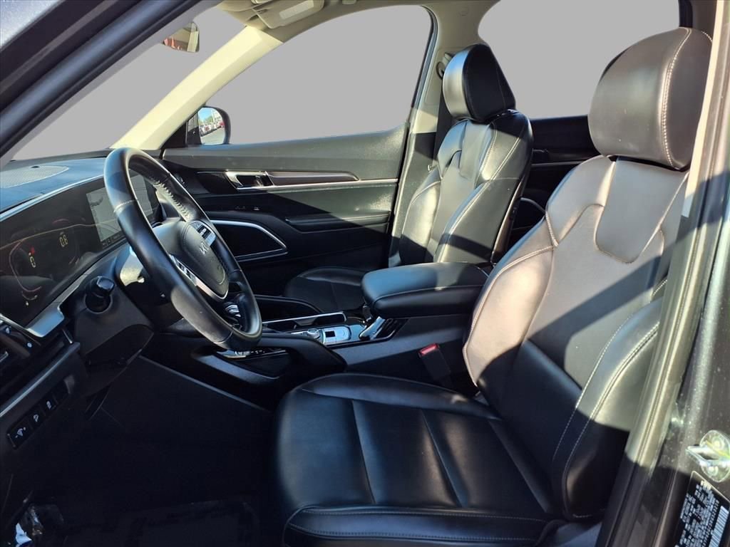 Used 2024 Kia Telluride S image 21