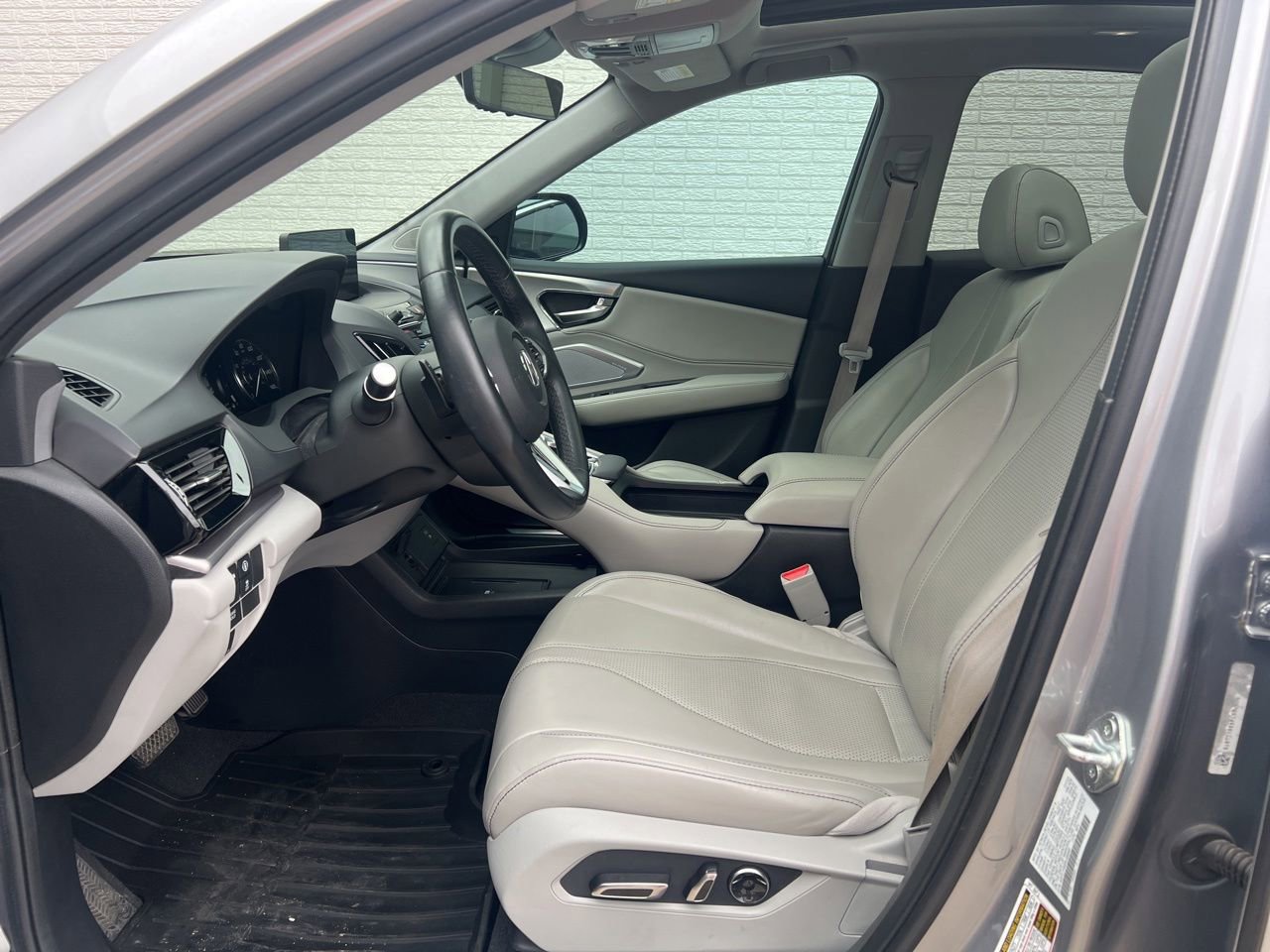 Used 2023 Acura RDX FWD w/ Technology Package image 9