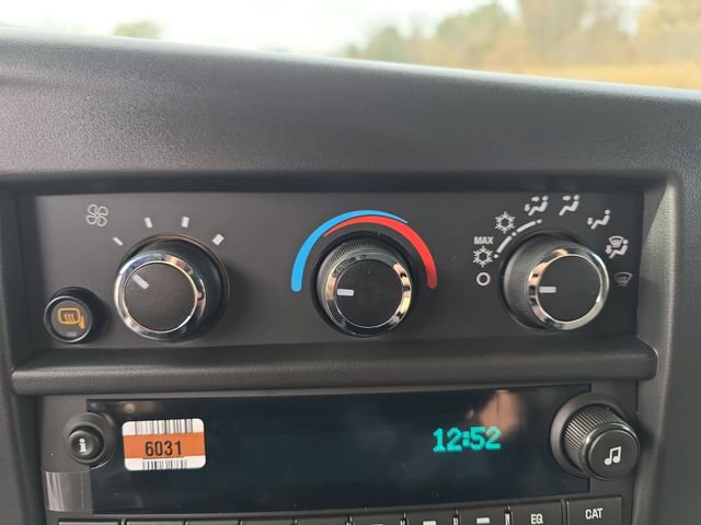 New 2025 Chevrolet Express 2500 Work Van 3D Cargo Van w/ Driver Convenience Package image 21