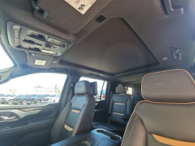 Used 2023 GMC Yukon XL AT4 w/ AT4 Premium Package AWD/4WD image 15