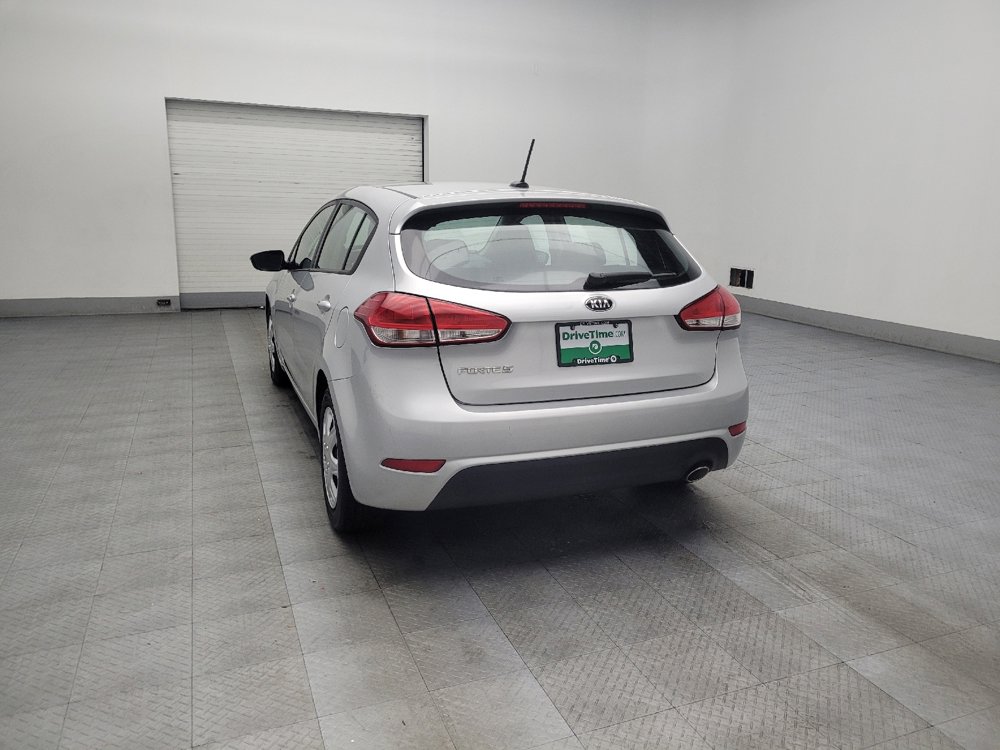 Used 2017 Kia Forte LX image 5