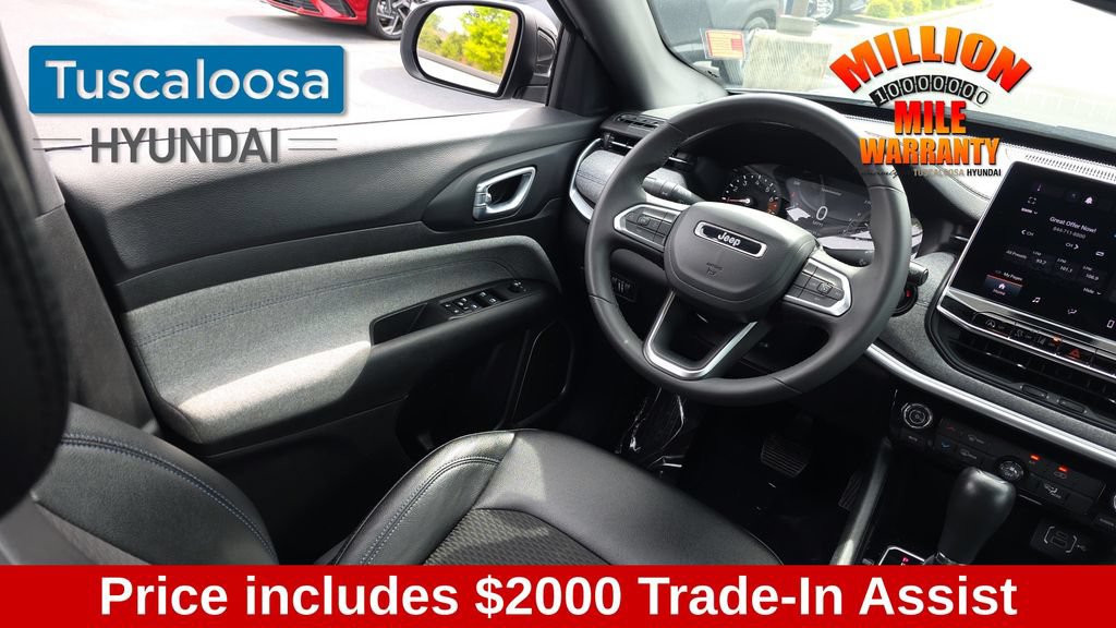 Used 2024 Jeep Compass Latitude AWD/4WD image 28