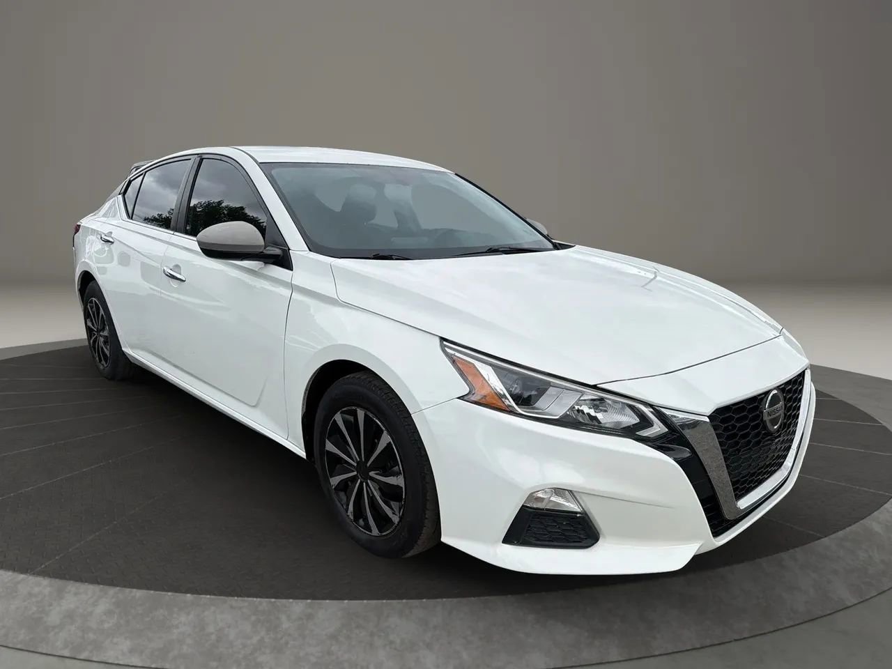 Used 2020 Nissan Altima 2.5 S FWD image 3