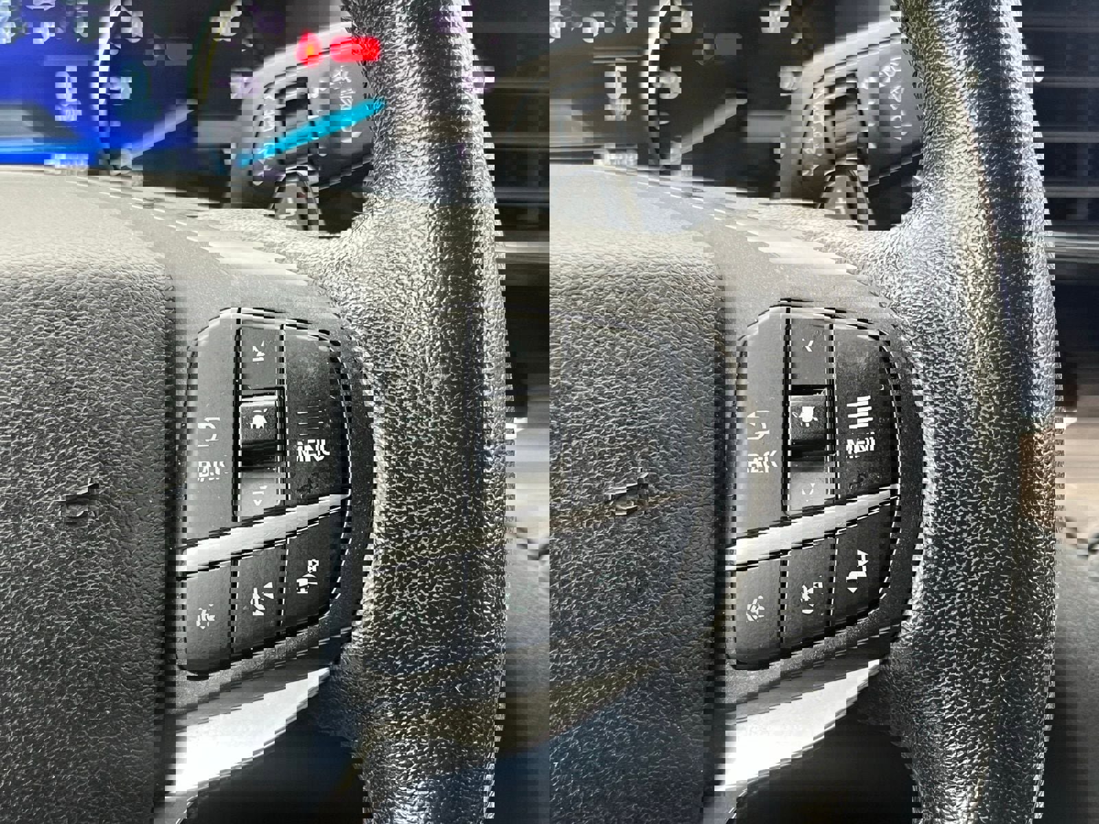 Used 2020 Ford Explorer Limited RWD image 32