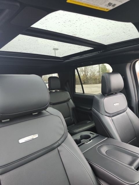 New 2025 Ford Expedition Platinum w/ Stealth Performance Package image 13