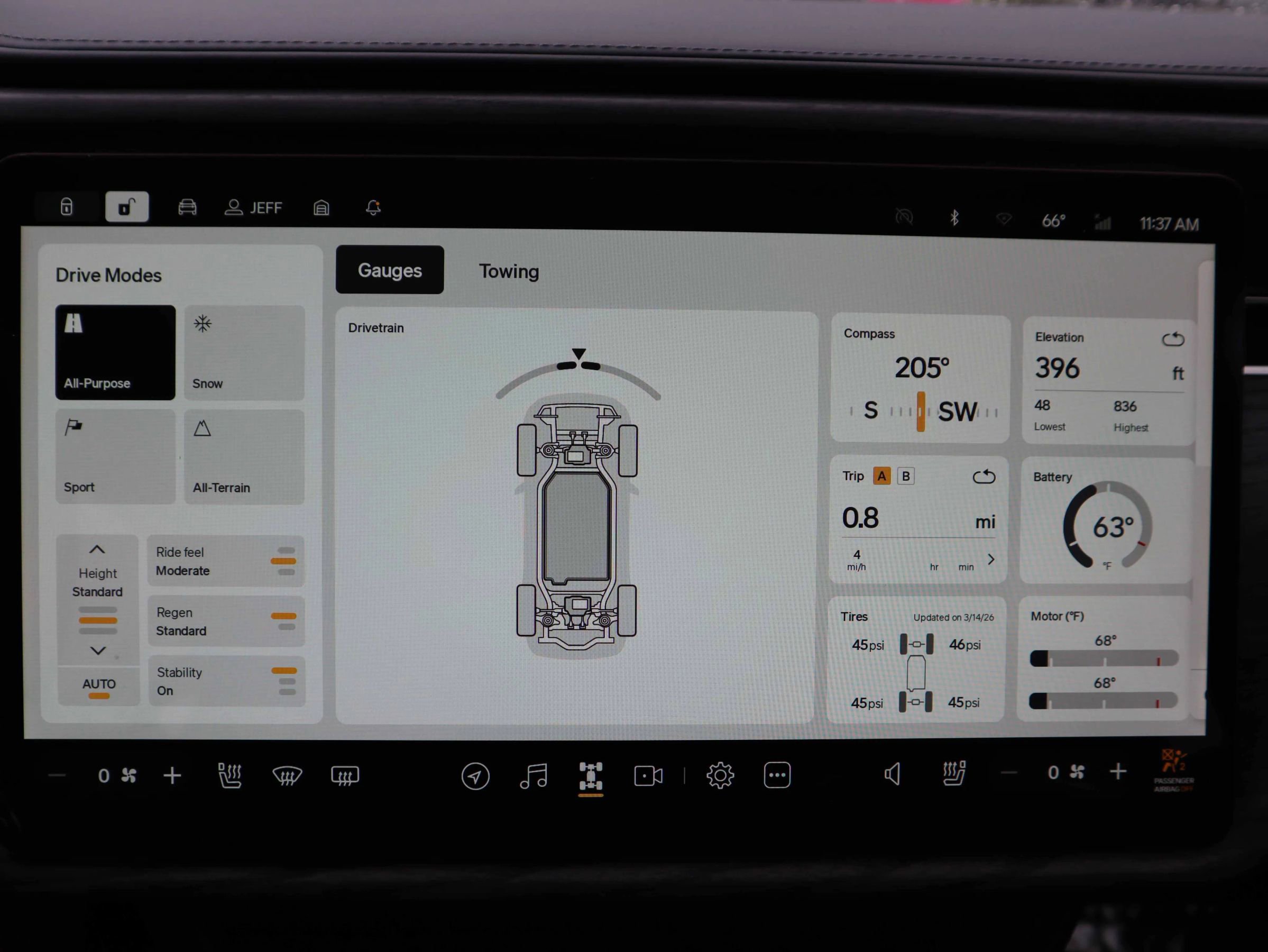 Used 2026 Rivian R1S Adventure image 25