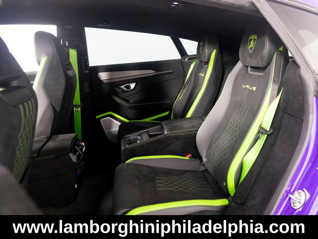 Used 2024 Lamborghini Urus Performante AWD/4WD image 42