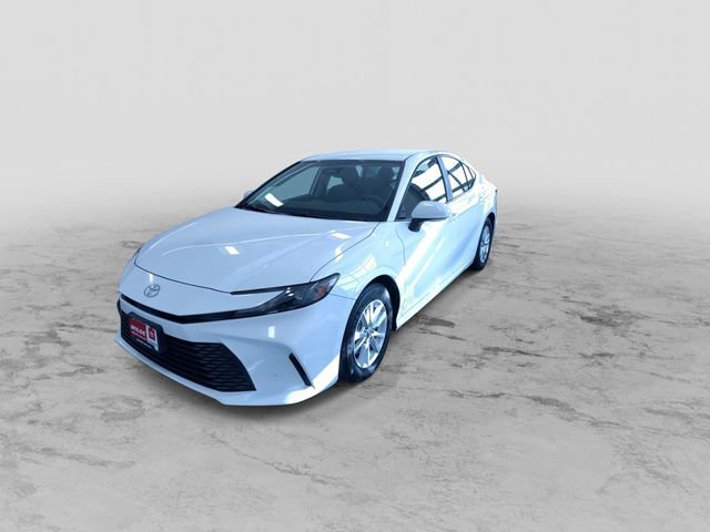 Used 2025 Toyota Camry LE image 6