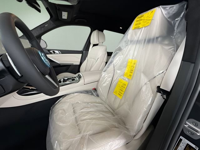 Used 2026 BMW X7 xDrive40i w/ M Sport Package image 22