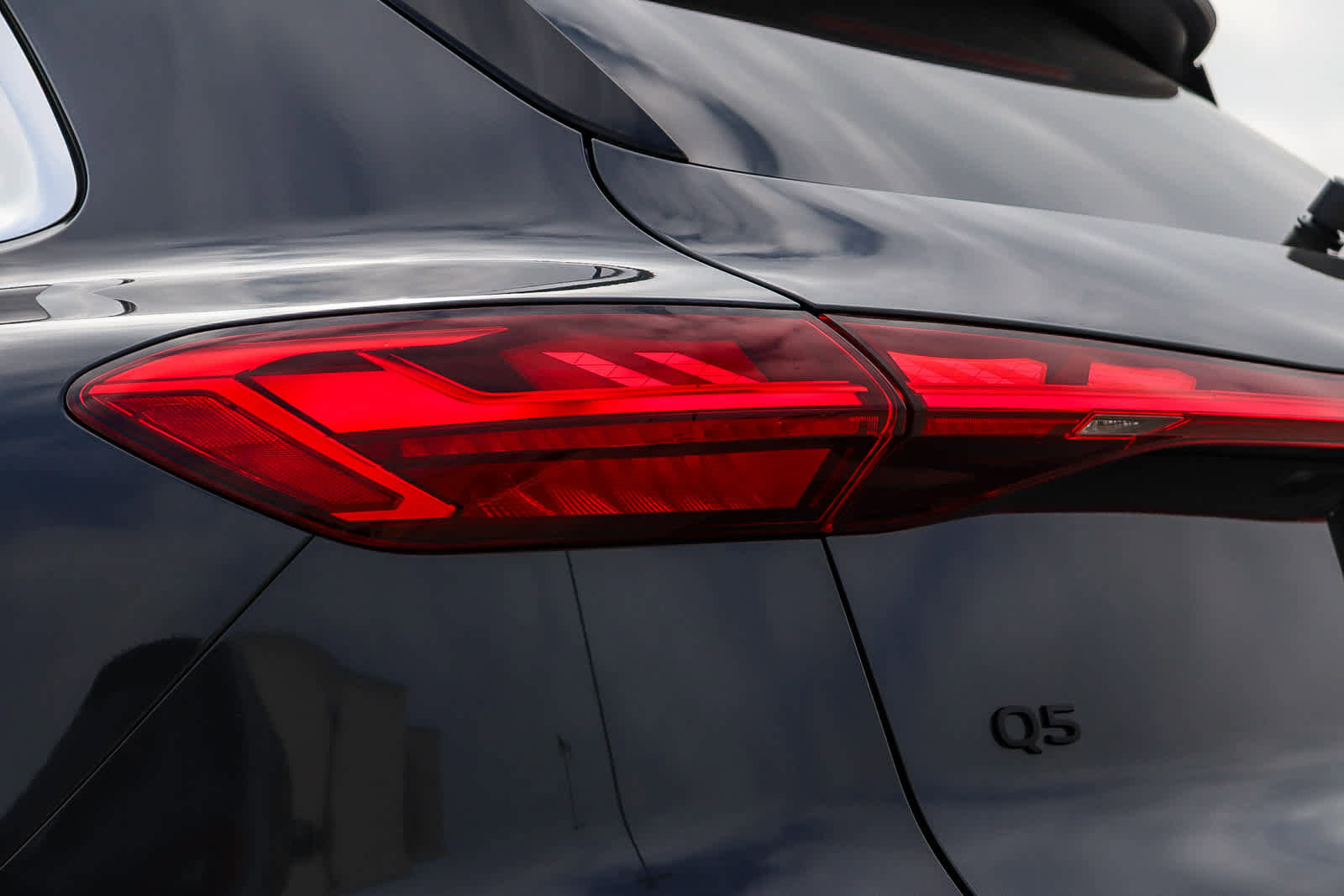 New 2025 Audi Q5 Prestige image 12