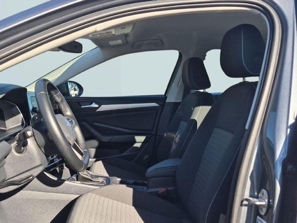 Used 2025 Volkswagen Jetta S FWD image 19