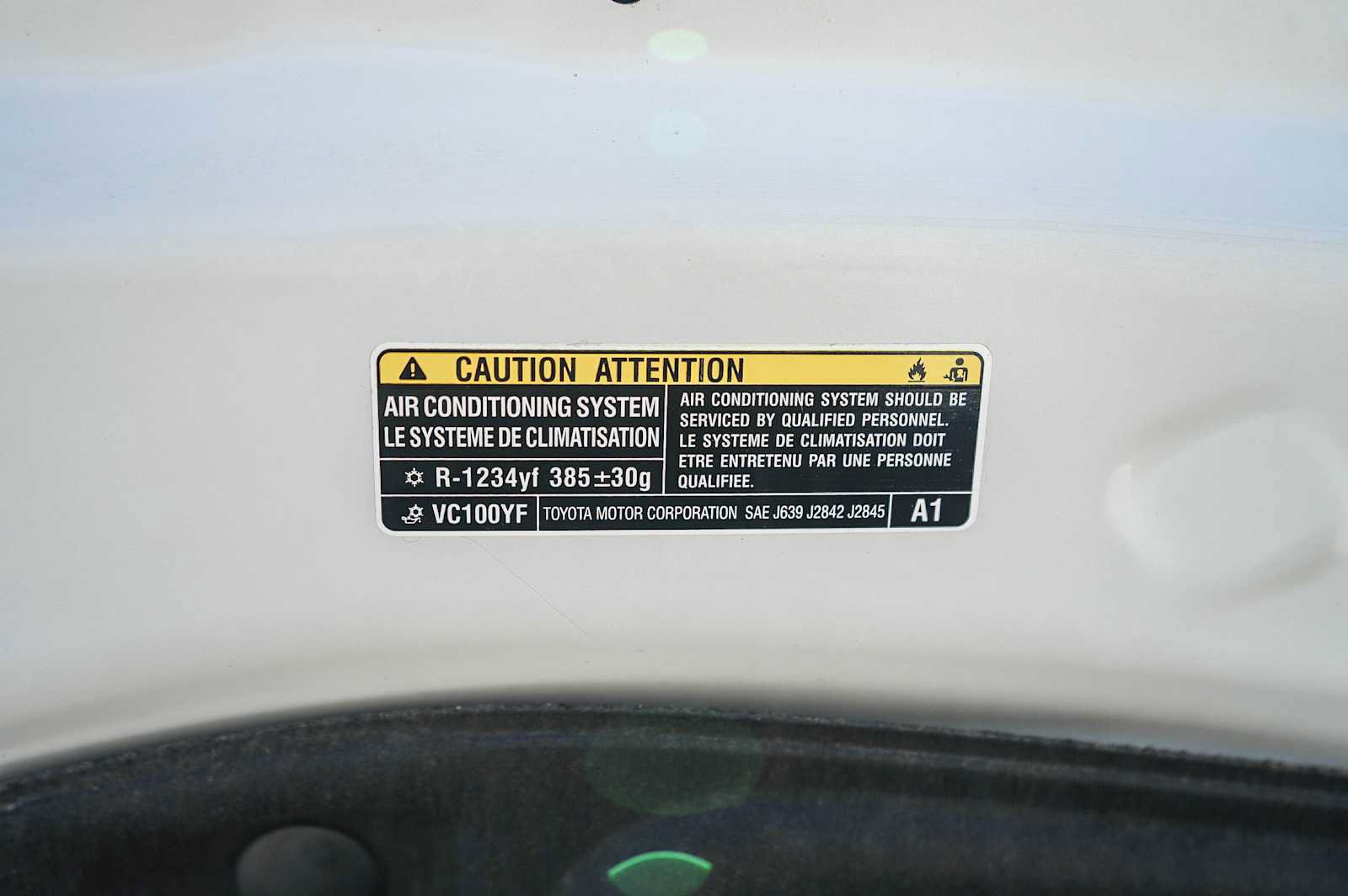 Used 2022 Toyota C-HR Limited FWD image 28