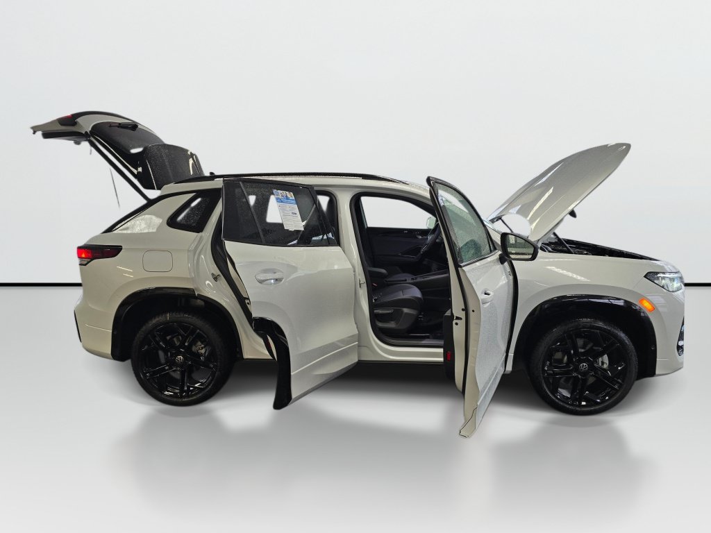 New 2026 Volkswagen Tiguan SE R-Line AWD/4WD image 10