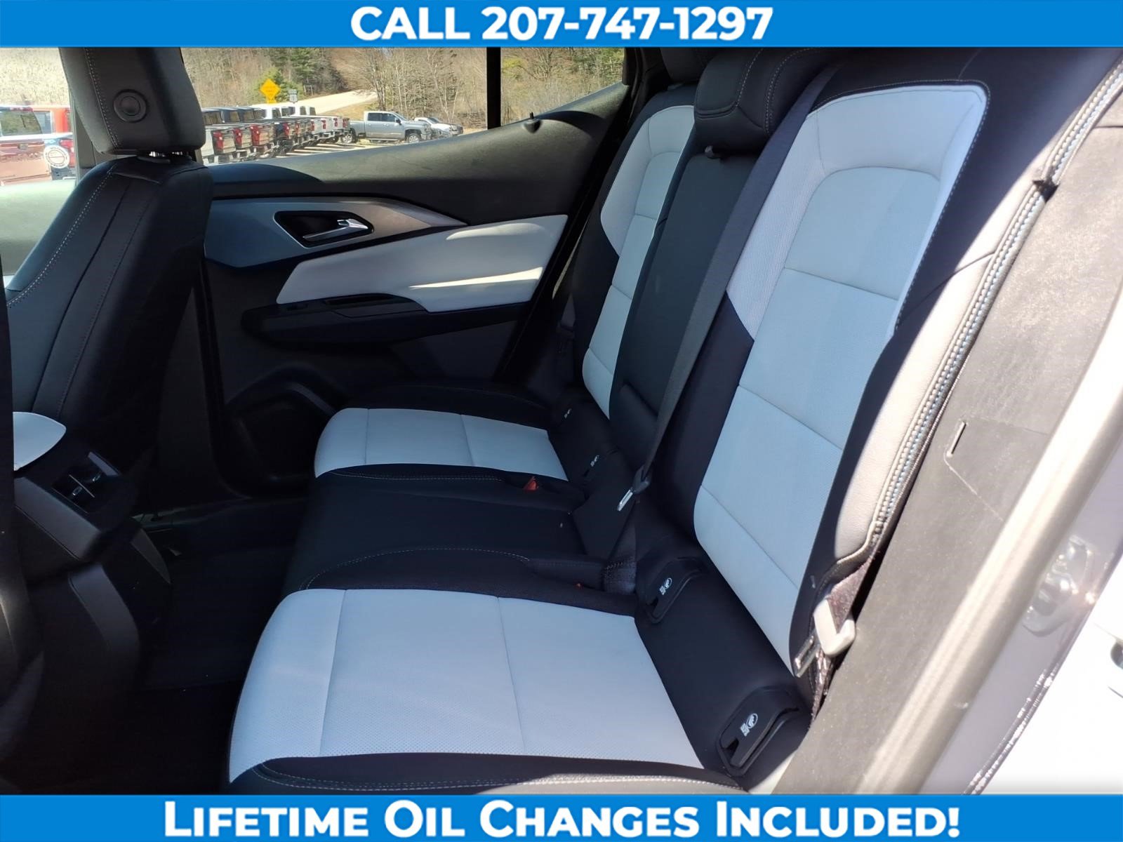 Used 2025 Chevrolet Equinox EV LT FWD image 14