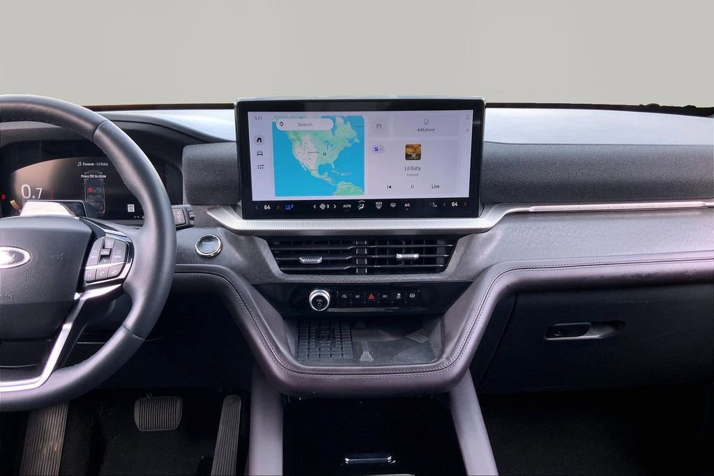 Used 2025 Ford Explorer Platinum w/ LUX Leather Package image 9