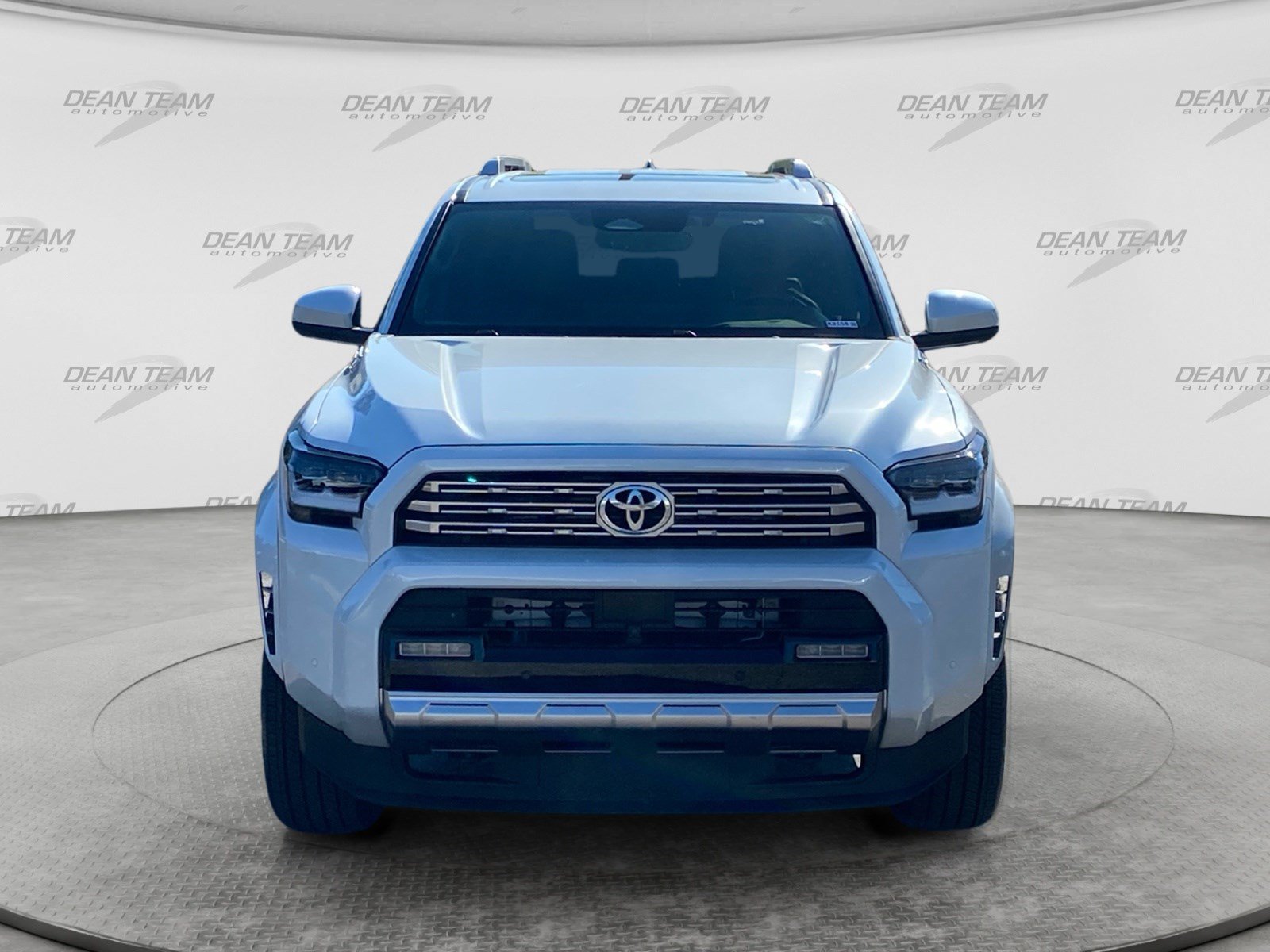 Used 2025 Toyota 4Runner Limited AWD/4WD image 2