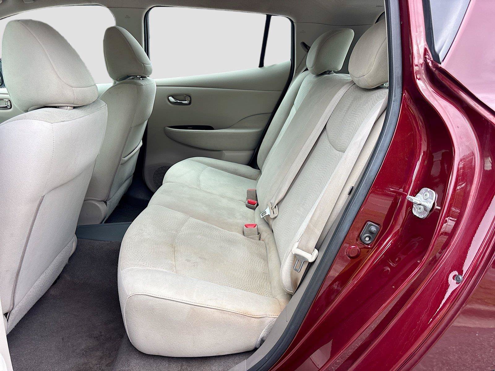 Used 2016 Nissan Leaf SV FWD image 24